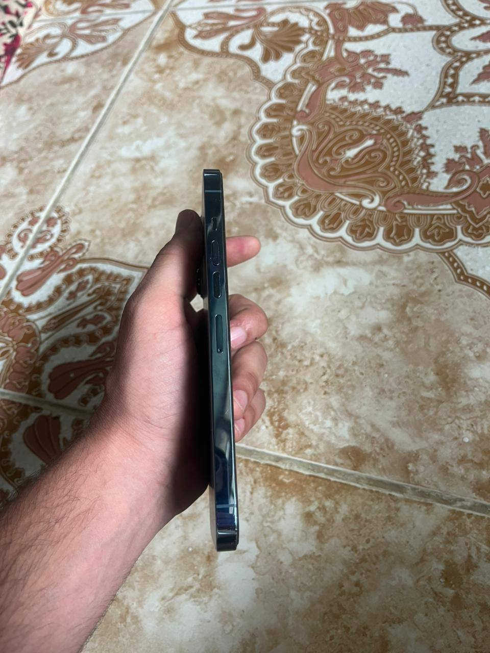 مكلف بالنشر
ايفون 13 برو ماكس ذاكره 256 جيجا بايت ومبدل الشاشه ثلاث خيارات وكاله وبطاريه ايضا وكاله ونسبه البطاريه 100 والجهاز لا توجد فيه مشاكل ايضا خالي من الشخوط والاضرار ونسبه نظافته 90% 
رقمي ***********
للتواصل على الرقم اعلاه فقط
السعر 520 وبي مجال
