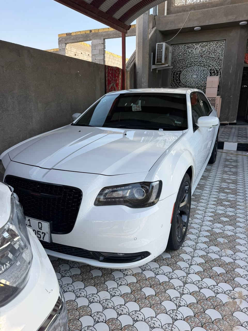 سلام عليكم وباما موديل ٢٣ رقم بغدادمكفوله كفاله ماشه ٢٣ حساسات امامي خلفي رادار جانبي قماره فتحتين دواخل ملكي اسود  سعر ٣٦٠ مكاني ديوانيه الحمزه شرقي ***********
