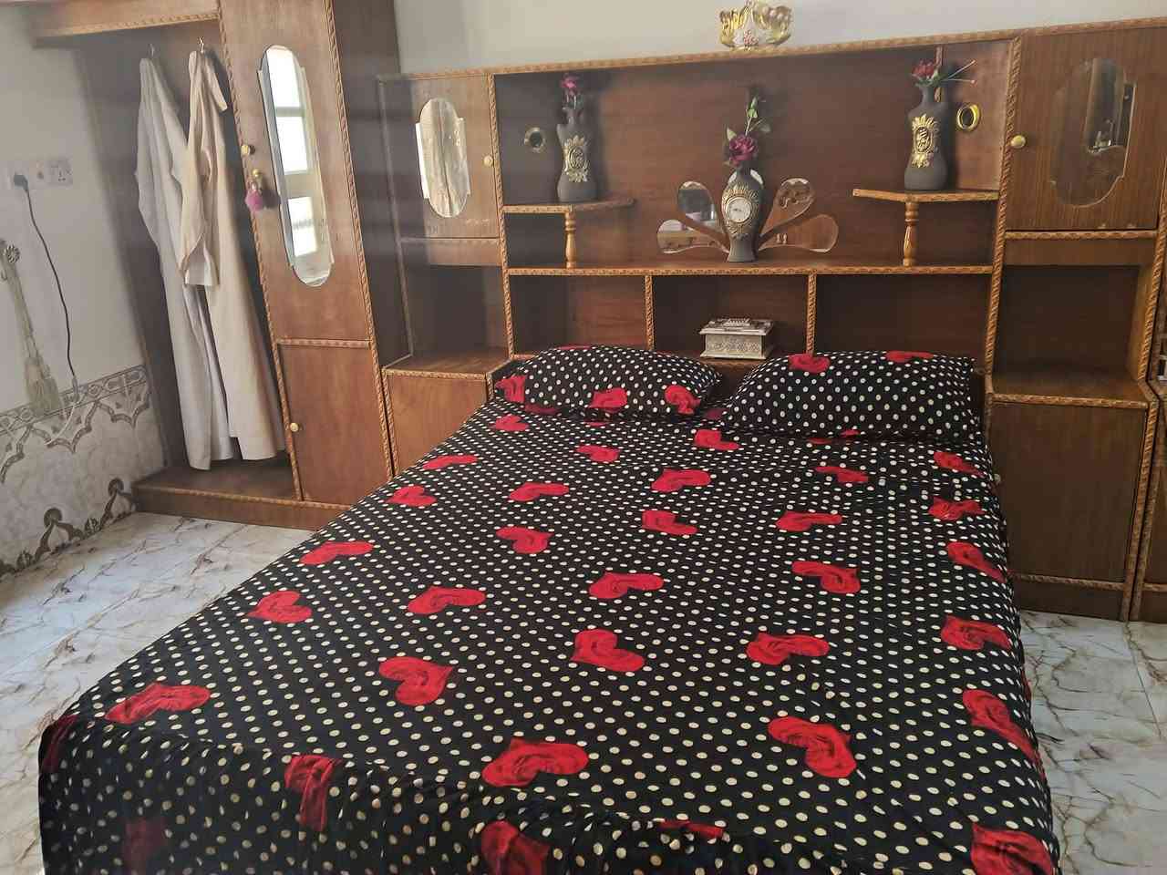 غرفة اي ضرر مبيها 290 وبيها مجال العنوان بلدروز كسيرات شارع لعلوه اي استفسار خاص 📞


**إذا كنت صاحب هذا الإعلان وتريد حذفه لأي سبب، رجاءا أرسل رسالة إلى الدعم الفني**