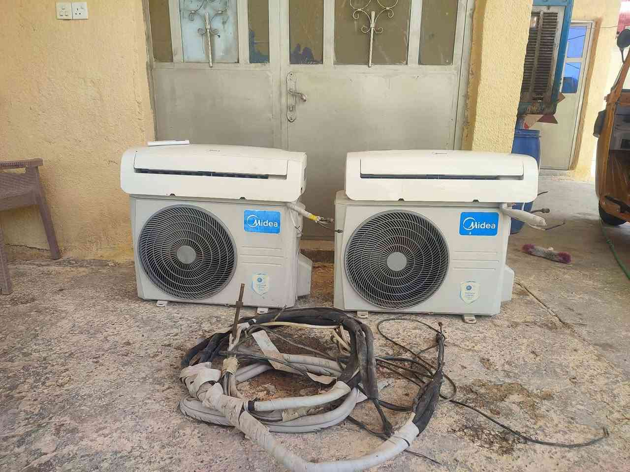 للبيع سبالت عدد 2 نوع ميديا مسخدمات الغاز مقفول سعر 350 بيهن مجال ***********//***********
