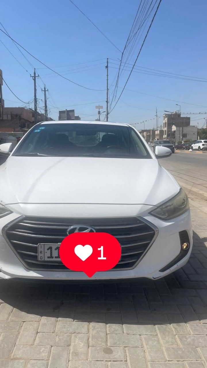 السلام عليكم اخوان 
النترا 2018 خليجي لون ابيض 
محرك دوش 2000 
فول ماعدا البصمه 
ماشيه 136 الف 
مري شفط 
فتحه 
شاشه اندرويد 
تخم تاير جديد 
صدرها مصار هواي مبدل 
ادامه مجموعه بانزين كامله 
سبورت ايكو عادي 
بيها شخوطات بسيطه بدون تعمير ولا صبغ السياره ع ايد وحده 
ثاني يوم تحويل رقم اللماني بسمي سياره جاهزه من الجميع مكفوله ماعدا الي بصور تناقشني بيها بدون حادث 
138 بيها مجال بسيط حك الجيه ***********
