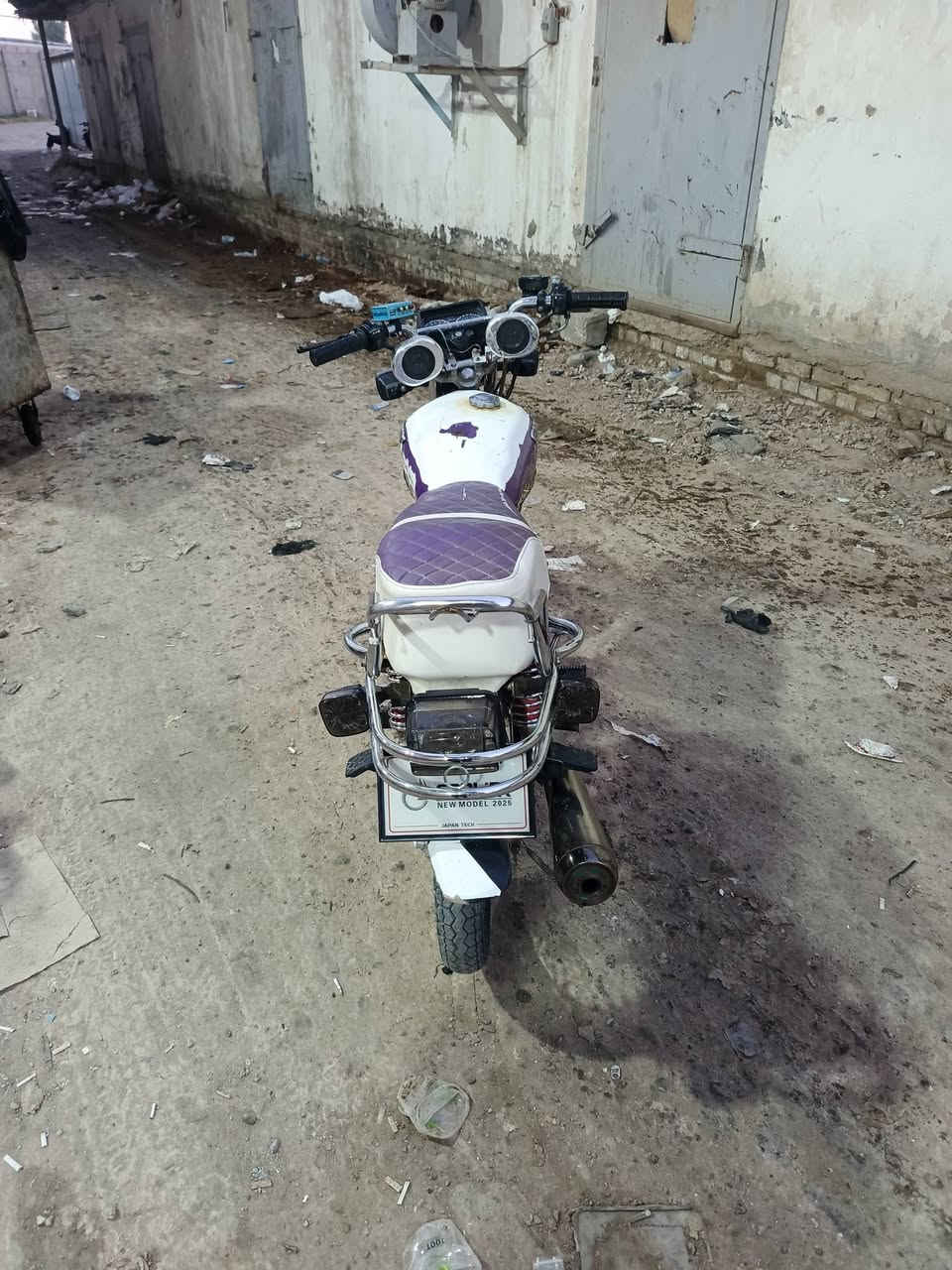درجة كاملة نضيفه خير من الله موديل 23 اوراق كامله السعر٥٧٥ وبيهة مجال للتولصل مراسلة الصفحة او على الرقم ***********
