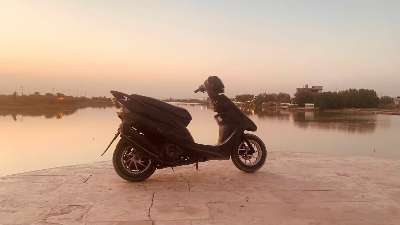 ماكس عدله للبيع مفتوحه ولفات وبيها بدايه خيط تبخير الدراجه شلعه ومعدل كهربائيات فول عوزها بس باتري الطوافه اشتريتها جديده وما عرفت اشدها السعر 650 وبيها مجال بسيط رجائاً مو شراي لا تتصل مكاني بالنعيم تواصل ***********
