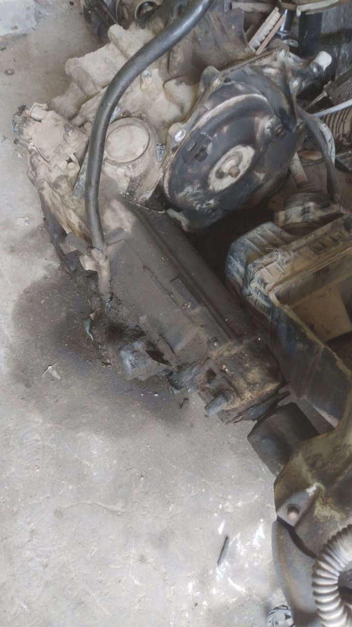 السلام عليكم من رخصه الادمن المحترم فصخت شوفرليت فينجر شمحتاج بلصور موجود محلي باب الشرقي ساحه الطيران خلف تانكي الماء محل علي الفريجي رقمي ***********
