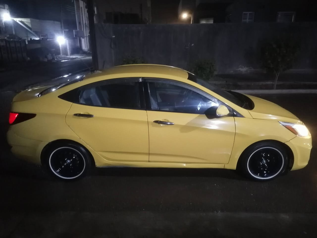 السلام عليكم إخوان اكسنت ٢٠١٥ أمريكي ليبل واحد حادثها الجاملغ الأيمن الخلفي وطخة زغيرة الجاملغ الأمامي مصفرة هيئة وغرامات السيارة استخدام شخصي ومخدومة للأتصال *********** او *********** ابو زيد
