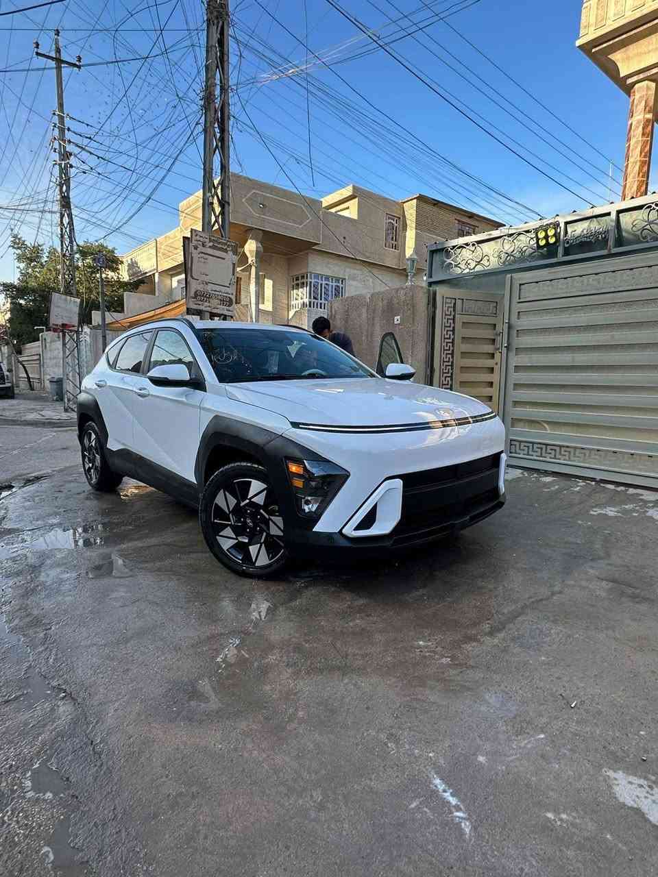 سلام عليكم كونا للبيع دخول جديد مديل 25 لسيارة حادثه هاذ موضح بل صور مكان السيارة  بغداد ***********
