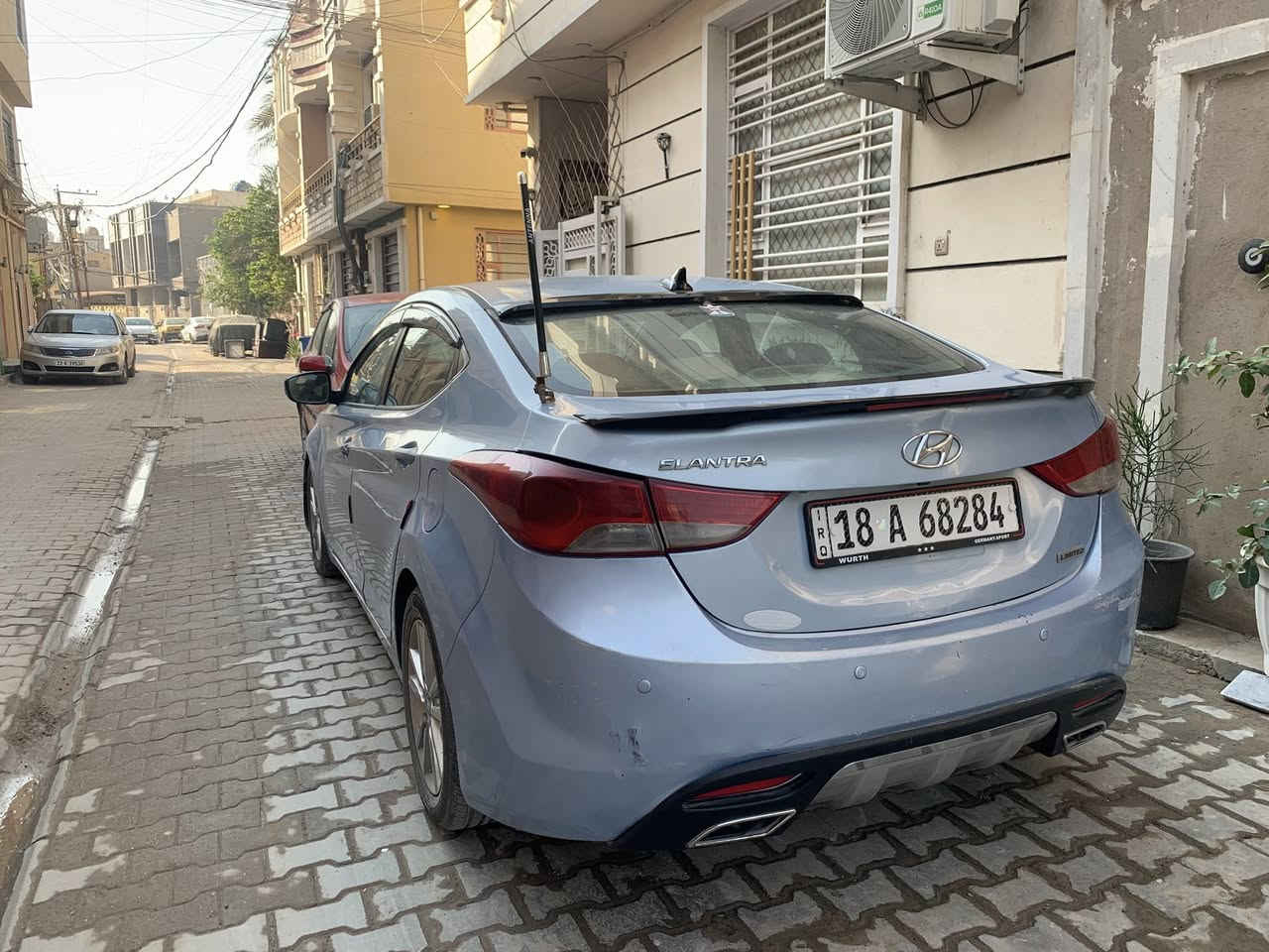 السلام عليكم النترا 2013 لمتدد 1\1 سياره خير من الله
بصمه تشغيل 
كشنات جلد + تدفئه
بصمه صندوك
فتحه سقف
كير ومحرك خير من الله 
تبريد ثلج 
سياره احلى من الصور
***********
الأتصال
