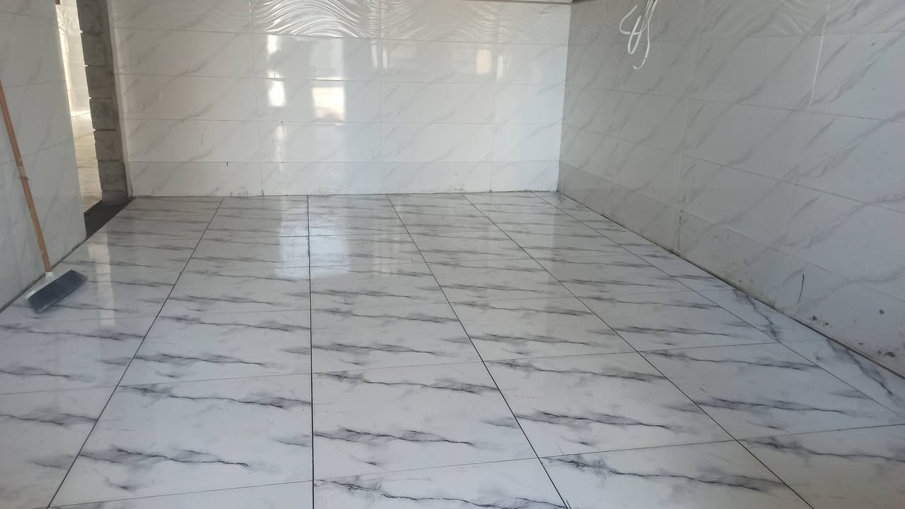 شغلي جدار وارضي  بايات كاشي داخل الموصل فقط              شغل شرط نظيف 
رقم ***********
