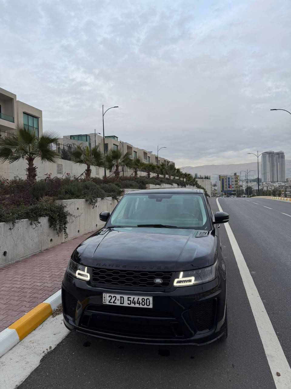 رانج روفر 
2014
ديزل 
كفاله عامه 
محدث ٢٠٢٢ svr
جاملغات امامي مبدل نفس الون
القديم موجود
ماشيه 130 الف
فول مواصفات 
بنوراما 
السعر 258 ومجال طيب

***********
