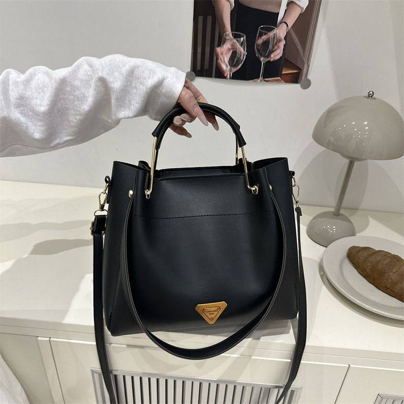 #وصلت وجبه جديده من جنط 👜
كوالتي عالي 
جلد طري 🫰🏻
هدايا عيد المعلم 👩🏻‍🏫

⤵️⤵️


**إذا كنت صاحب هذا الإعلان وتريد حذفه لأي سبب، رجاءا أرسل رسالة إلى الدعم الفني**