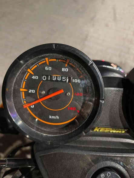 السلام عليكم 
اركي rk موديل 25 رقم دولي انكليزي بااسم شركه 
رقم اربيل صار 10 ايام طالعه اول تبديله دهن امزون 
محرك 200cc
السعر 2500وبيه مجال للشراي
عنوان نجف
رقمي ***********
