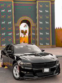 تشارجر SXT • ٢٠٢٣ • بدون أرقام