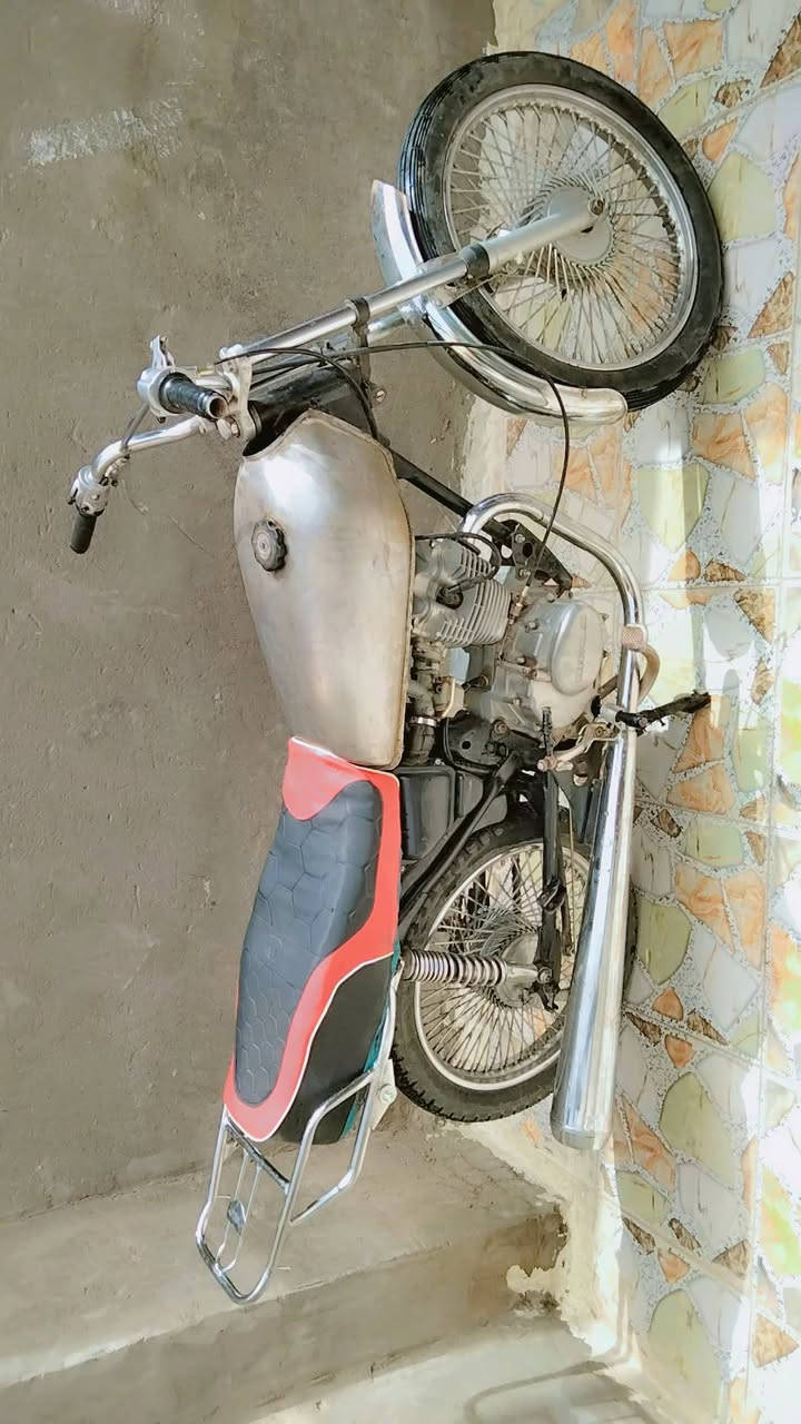 سلام عليكم دراجه البيع  كلك مكفوله من كلشي محرك جديد بيها شلعه كال الكاع سعر خاص مكاني  لا مو شراي لا يراسل


**إذا كنت صاحب هذا الإعلان وتريد حذفه لأي سبب، رجاءا أرسل رسالة إلى الدعم الفني**