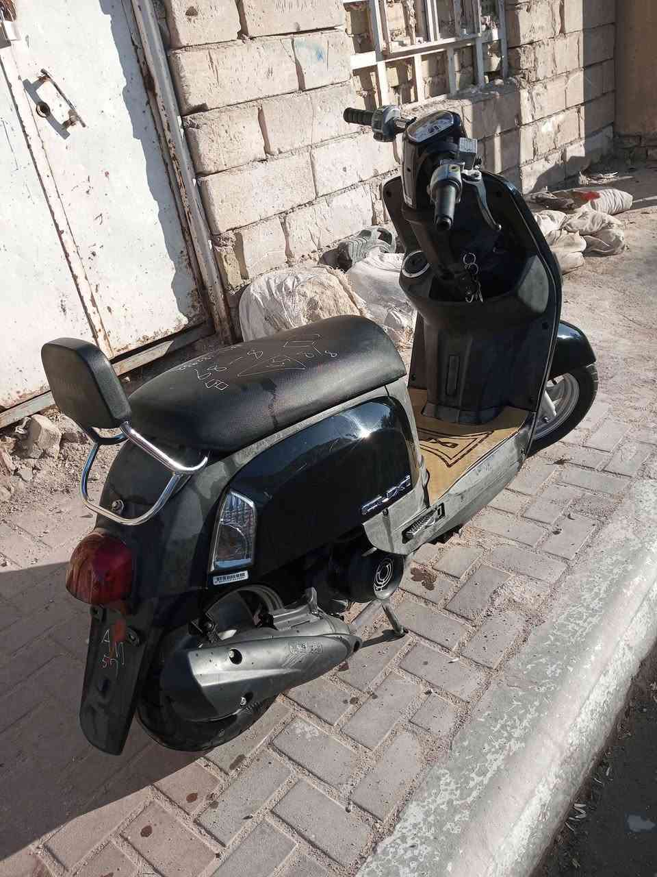 سلام عليكم دراجه بوليس موديل 2008 دراجه مال جناي مابيه برغي نقص( كفرات تجاري بس  للزينه كفرات البلادي موجوده) مكاني كربلاء رقمي (***********)
