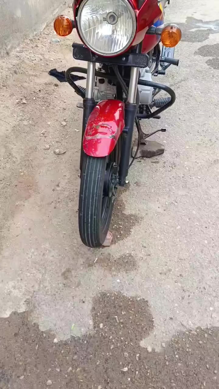 سلام عليكم دراجه بوكسر نثيه 
موديل 2022مرقمه دراجه حلوه اونضيفه مكفوله بيه بس طكه بل جاملغ سعر 1950او بيه مجال شراي بخدمته علون ميسان المجر الكبير ‏‪***********‬‏
