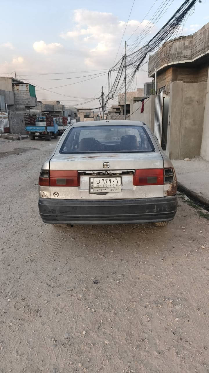 السيارا اسيات موديل 91 كاربون اكتروني  وكالا تحويل مكينا كير شرط  السعر 13 أو بيها مجال  رقم ***********
