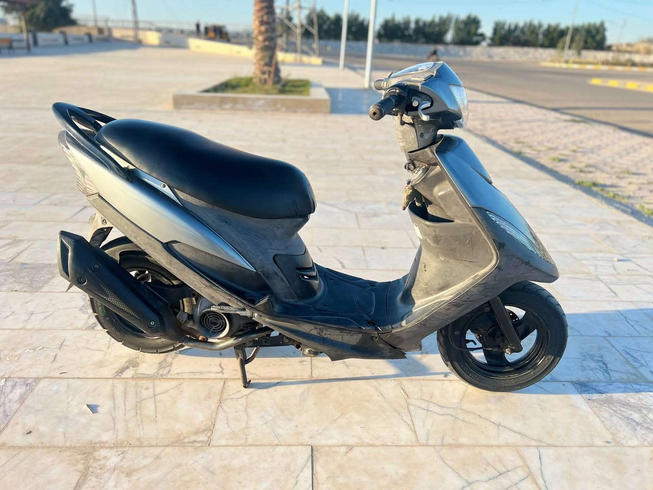 للبيع دراجة ماكس عدلة
مكينة 49 بلاد ما مفتوحة ما صارلها هواي من طالعة حاوية 

ختم واحد شرط كاملة شوفت عينك مكاني ميسان المجر الكبير السعر خاص للشراي فقط وهذا رقمي ***********
