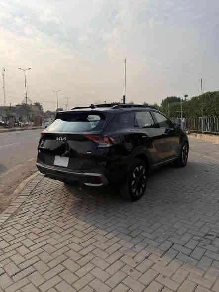 السلام_عليكم 
#للبيع 🚘

- كيا سبورتج KIA SPORTAGE2023
- وارد امريكي 
- بدون ايرباك بدون صبغ   
- مكينه  2500
- السعر 198 
- المواصفات :-
•بصمه
•تشغيل عن بعد
•سايد بريك بصمه
•نظام ترحيب
•شحن وايرليس
•رادارات
•جنطه كهرباء 
•كشنات جلد 
•حساسات وكاميرا دواره
•فور ويل
•كشن السائق كهرباء 
•تدفئة كشنات
•تحديد مسار
•تبريد قطعتين
•مانع انزلاق
•نزول منحدرات
•نظام ABS
•نظام فحص ضغط الاطارات 
•وضعيات قيادة
•فول تحكم ستيرن
•لد امامي خلفي
•نقاط عمياء
•اوتو هولد 
•اوتو ستوب
- حادث السياره بارد فقط 
- بدون صبغ بدون ايرباك 
- صور الحادث مرفقه 
- مكان السياره بغداد 
- للاستفسار:-
- *********** بغداد
