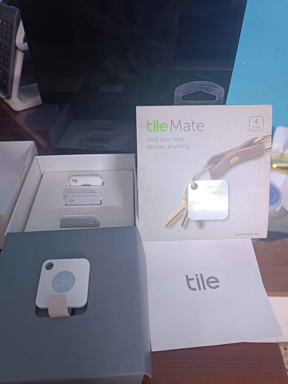 Tile mate  
السلام عليكم جهاز راقي لتتبع المفاتيح والاطفال والسيارات واي شي تحتاج تحافظ على مواقعه عبر الخرائط يجي 4 قطع يستخدم عن طريق التطبيق 
يعمل مع الايفون والاندرويد السعر 22 الف متوفر توصيل 
🔴 سعر البلاش ماكو هيج سعر جيك بالموقع وشوف الجودة مالته  متوفر توصيل هاي اخر قطعة بغداد, العراق


**إذا كنت صاحب هذا الإعلان وتريد حذفه لأي سبب، رجاءا أرسل رسالة إلى الدعم الفني**