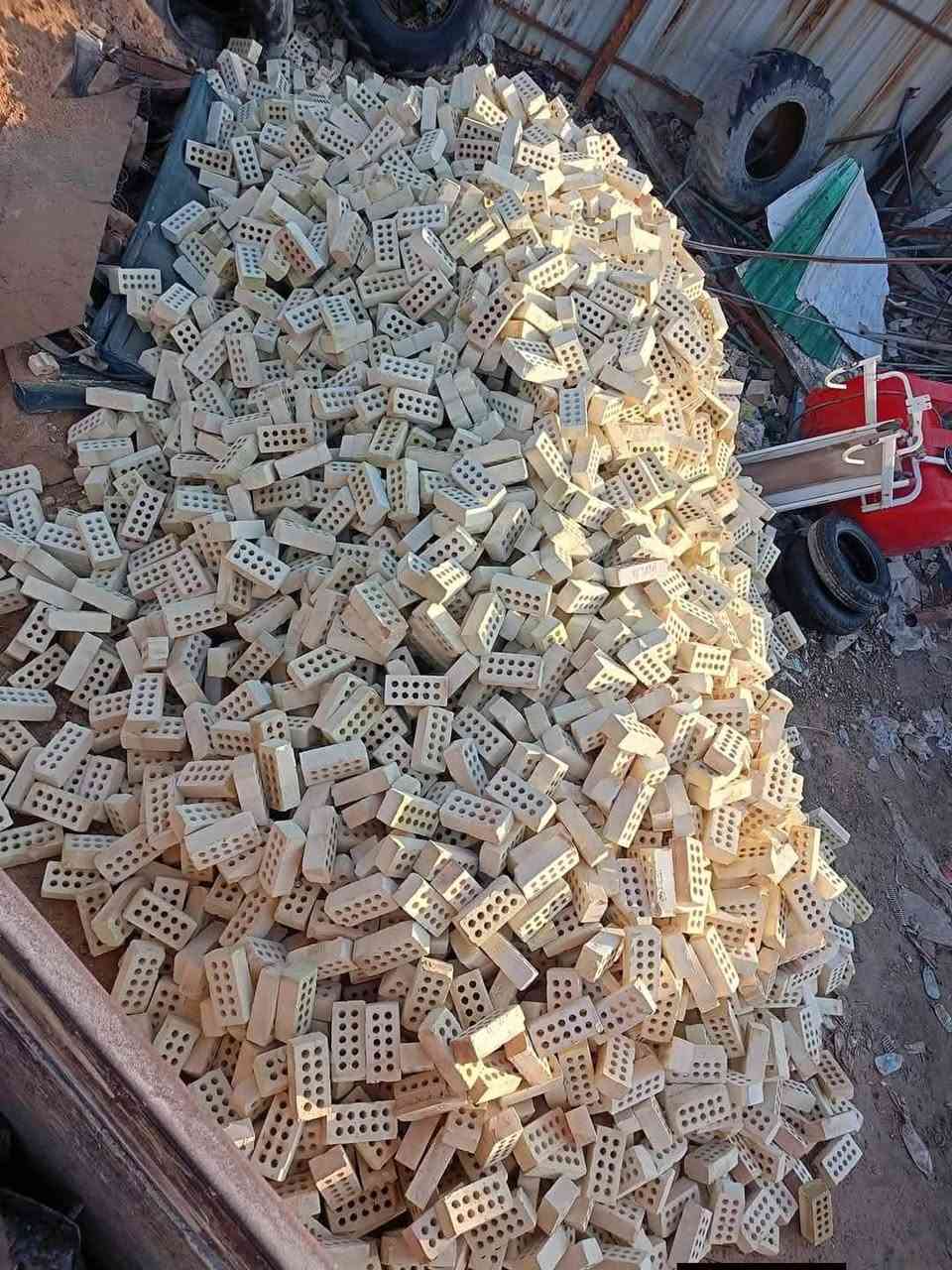 ‏تجهيز افضل انواع الطابوق درجة أولى شرط الفحص
‏تجهيز كافة البنايات والمجمعات السكنيه والمقاولات طابوق جمهوري درجه اولى نسبة الأملاح قليلة خاضع للفحص💪 المختبري ذو قياسات حقيقيه قالب ستندر   للاستفسار لاتصال للأرقام التاليه   (  ***********)
(***********)
‏      الأسعار حسب المكان.. يوجد واتساب
‏(لسنا الوحيدون لكن الأفضل) ❤
‏
