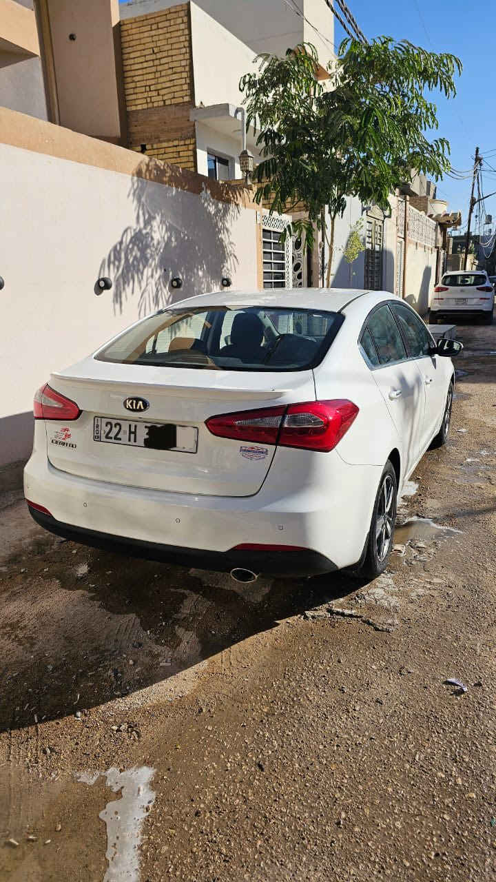 يالله الله هم صلي على محمد وال محمد
للبيع سيراتو
موديل 2014
فول الفول سويج جاهزه من كلشي 
بيه طخ بل دوسه +الجاملغ الامامي 
سعره 129$وبيه مجال للطيبين

ملاحظه مكلف بل نشر 
رقم صاحب السياره ***********
