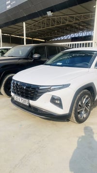 توكسان ٢٠٢٣ • ماشيه ١٠٢٠٠٠ • كفاله صبغ وتبديل