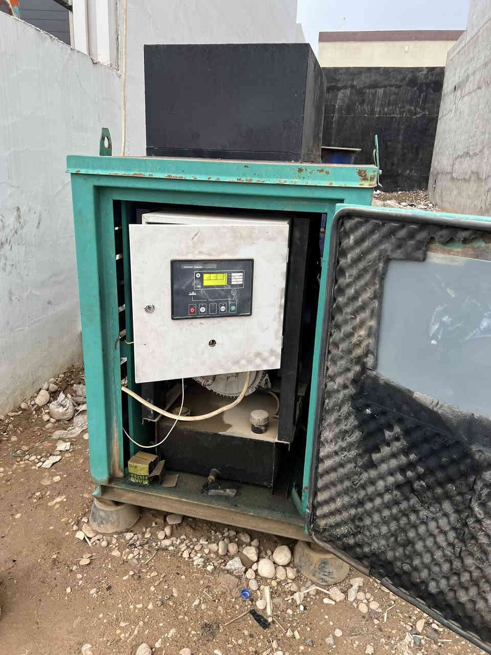 مولد بيركز 22 كيفي كاتم نضافه 100/100مكاني ديالئ خانقين سعر 35 اتصال. ع رقم ***********6
