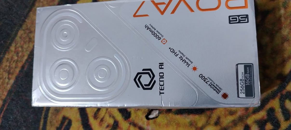 سلام عليكم جهاز  TECNO POVA 7 5G بطاريه6000 ذاكره256.كامل ملحقات سعر300 بي مجال ومراوس حسب رغبه،*********** مكفول من كلشي برغي ما مفتوح بي
