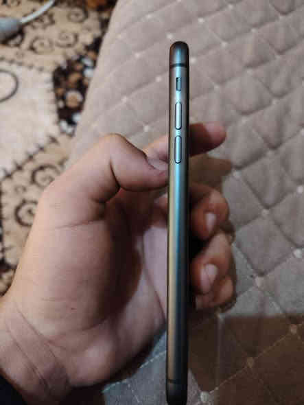 ايفون 11 عّٱدي𖤾 نورمال كلشي ما مبدل
البطاريه 89 الموبايل شرط نموذج m 
الرقم *********** واتساب 
السعر 275
