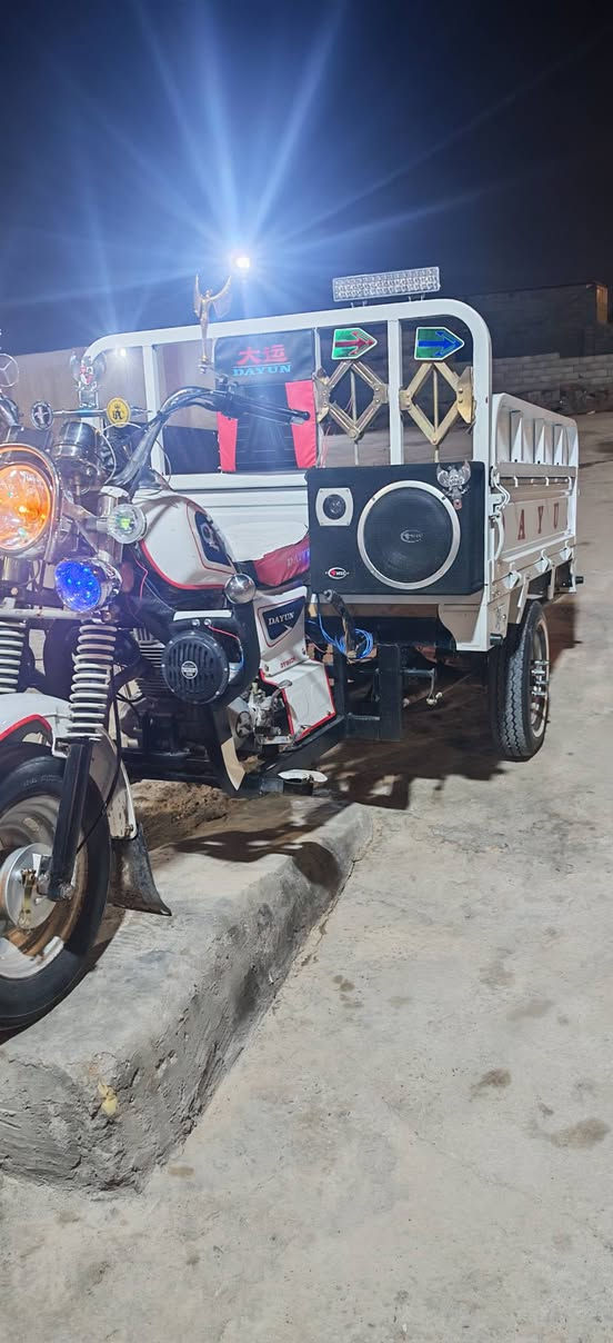 سلام عليكم ستوته موديل 22رقم وسنويه 
ستوته نضيفه بعدهي على لبلاد مانقصه برغي 
مكينه توني شاده ماصارله سبوع مكاني شطره 
*********** المريضه طلع كبل سعره 3وبيه مجال
