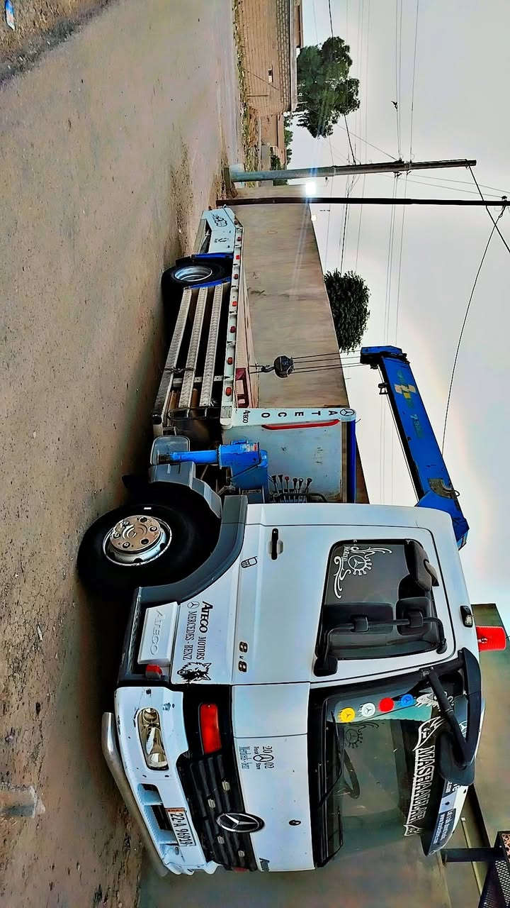 كرين اتيكو شمعة للبيع محرك كير شرط مويل 2002 عنوان كركوك *********** اسيا ***********
