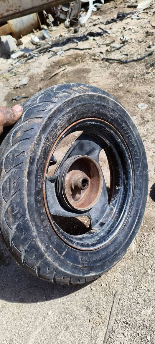 سلام عليكم
مكاني فضليه اله محينه وخاص مفتوح واني خادم 
قراض ماكس عدله ومنقولي
لحيه منقولي سعرها-10
جاملغ منقولي + بوليس -10
اوياله رمبه شرط هنه توايرهن 25
بوشه 49جديده  كلش اصليه مشتغله يومين سعر15
كفرات ماكس عدله ختم واحد شرط بدون اي كسر 25
ويال واحد برتقالي  سعره 8
جامه بك لايد ختم رمبه سعره 7
امرايه بوليس شرط رمبه مكفولات سعره 10
 امرايه ستوته جمره بعدهن جيس  سعر 9


**إذا كنت صاحب هذا الإعلان وتريد حذفه لأي سبب، رجاءا أرسل رسالة إلى الدعم الفني**