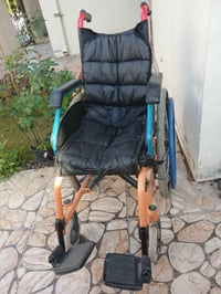 كرسي متحرك • ٣٣سم • كركوك