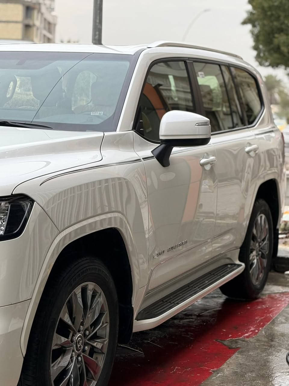 السلام عليكم 
لاندكروز 2024  ساز اصل تنفس طبيعي رقم شمالي الجديد وسنويه جديد مستخدمة ماشية ١٨ الف بعده بل ضمان مكفولة كفاله عامه من الدعاميه لدعاميه عدا شخط بالباب خلف السايق معروفه موصفات الساز فول 1/1 السعر ٦٧٠ وبيه مجال المكان بغداد الستفسار 
***********
