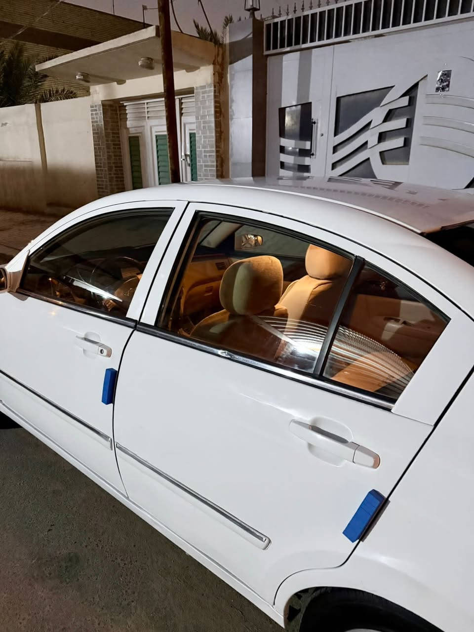 شيري 5Aموديل 2013 رقم بغداد كير ومكينه وحداديه كامله تبريد شغال سعر 53وبيه مجال للشراي اتصال عل رقم ***********
