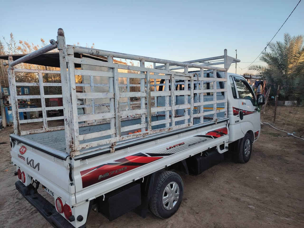 سلام. عليكم محجر كيا حمل بوري مال حمل لتخاف حمل شكد متريد بي مكاني بابل شراي اتصل 078 329 84814
