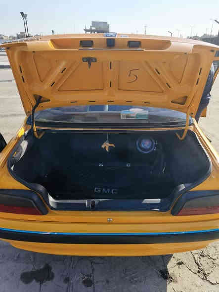 بيجو بارص 2024
ماشيه 38  الف
كفاله عامه ما عدا الباب الخلفي عكس السائق مبدل شركة اصلي
مكاني بغداد حي اور
سعره 87 وبيه مجال بسيط
***********
ما عندي ماسنجر اتصل عالخط او عالواتساب
