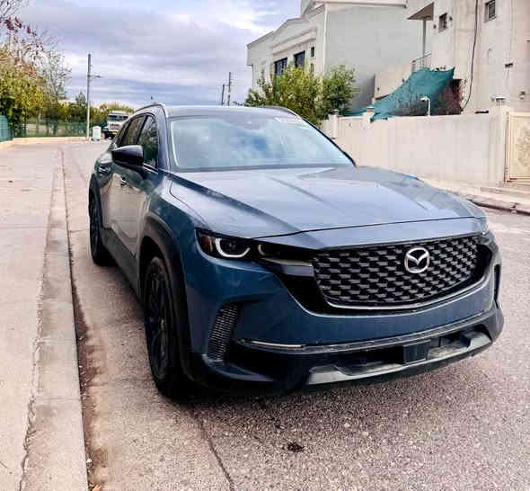 Mazda CX50 preferred plus 2023
فول مواسەفات
مەکینە ٢.٥  بێ تۆربۆ مەرغوب( بدون توربو)
پانۆراما
کشن کاربایی و هیتەر
برێک بەسمە ..
ئوتو هولد
ڕادار پێشو پشت
سندوق شفت 
چەندین مواسەفاتی تر 
(تەنها نزیکی ٢٦ هەزار مایل ڕۆیشتوە  ( ماشية ٢٦ الف مایل 

سەیارەکە ٦ پارچەو نیو بۆیاغە (من بە حیزام دەفرۆشم) پێش و پشت کەپسە
ئیرباک بەس شانەکانی تەقیوە 

سیارە حیزام ( بجم امامی و خلفی کبس)

رقم کاتی ( ٢ مانگی لەگەڵ بۆ رەقەم)
تترقم شمالی ( اربیل و سلیمانیە و دهوک)

 سعر ١٦٩$    ورقە 

مکان سیارە اربیل

رقم تلفون:   ***********
                            *********** أربيل
