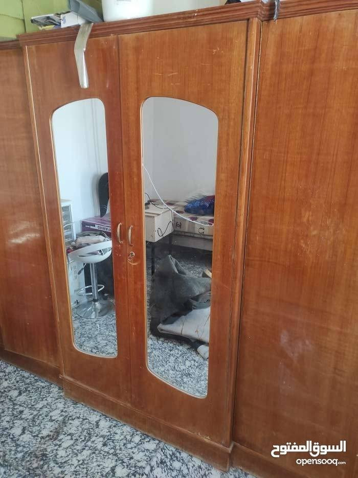 كنتور صاج سته ابواب حجم كبير تسكام للبيع السعر 200,000   للاتصال ***********
