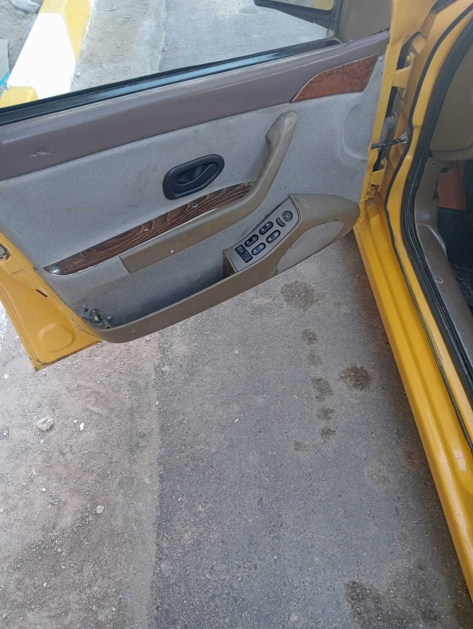 سمند موديل 10 مكينه وگير كورلا بيكاتشو مكفولات حداديه جديده تخم تاير جديد كهربائيات كلها شغاله رقمها واسط  سعرها 35 والشراي يتصل غير متواجد على الفيس ‭***********
