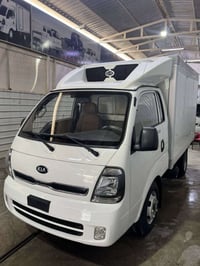 كيا براد فحل 2022محرك 4000 مفتوح دبل كنمبريسر تخم تاير جديد حداديه جدي...
