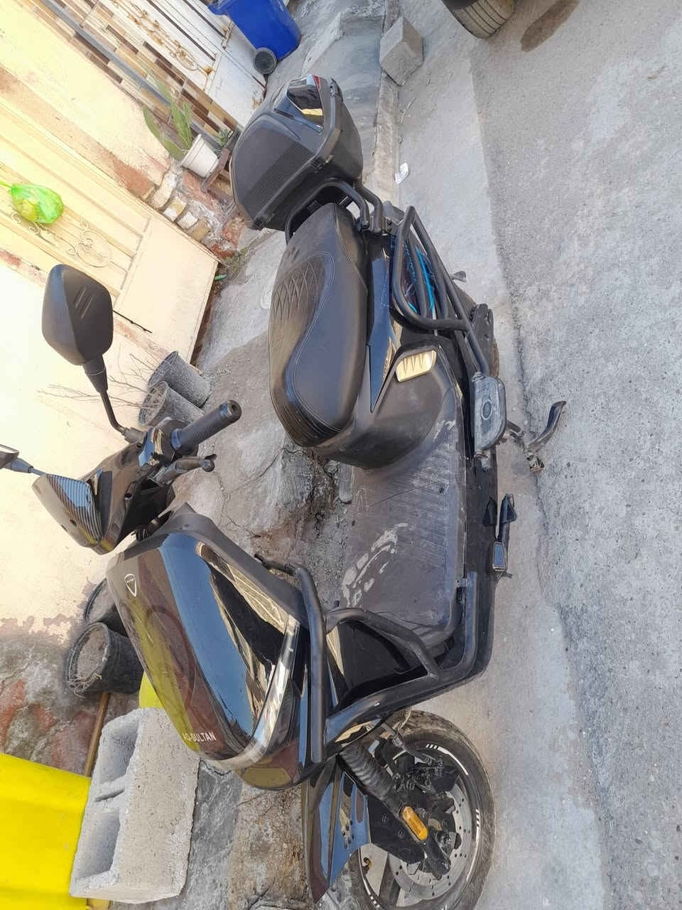 دراجة شحن للبيع نظيفة جدا  جديدة استعمال قليل ماشية ٤٠٠ كيلو فقط 
سعر ٦٥٠ الف لتفاصيل اكثر 
***********
