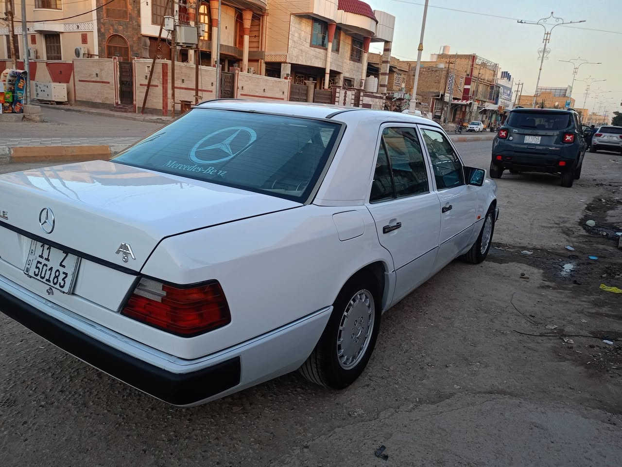 للبيع مارسدس دب موديل 1990 مكفوله من الضربه والخياس قواعد دبل مكانه ناصريه السعر80  الاتصال ***********
