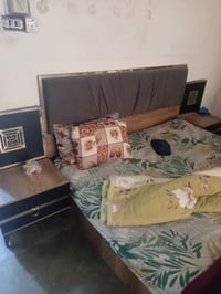 تخم مستعمل • غرفه اخشاب