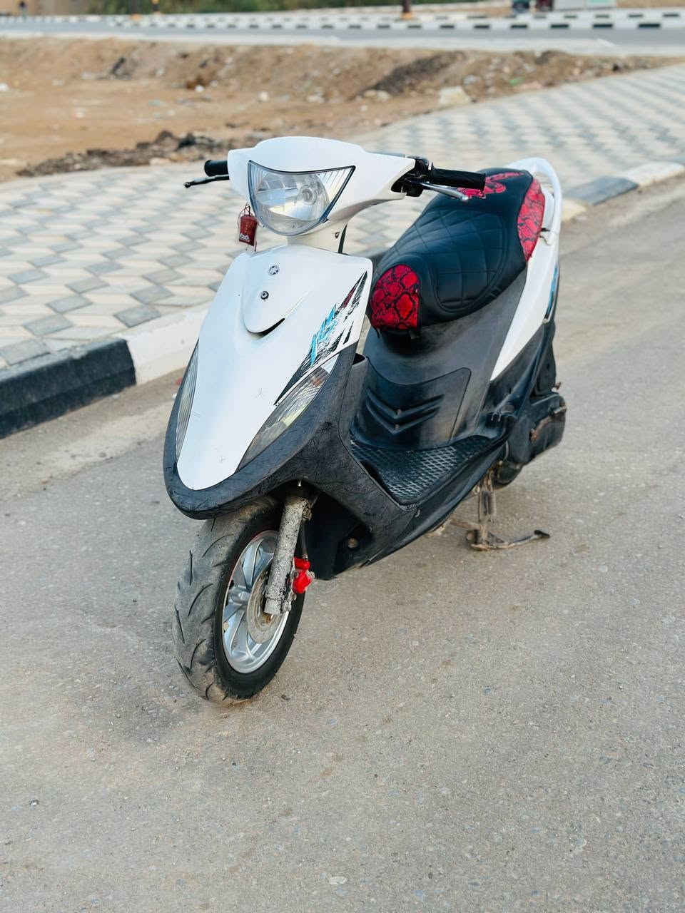 سلام عليكم
#ماكس عدلة كفالة عامة ☘️🙆🏻‍♂️

.

دراجة حاوية ما بيها اي نقص باتري فقط🔋

 .

تزويد بيهاا ويل مشيف اصلي🛵

.

والباقي #بلاد 🔥

.

السعر 950 😵💸

.

المكان السماوة الرميثة📍

.

للتواصل خاص او واتساب فقط

***********
