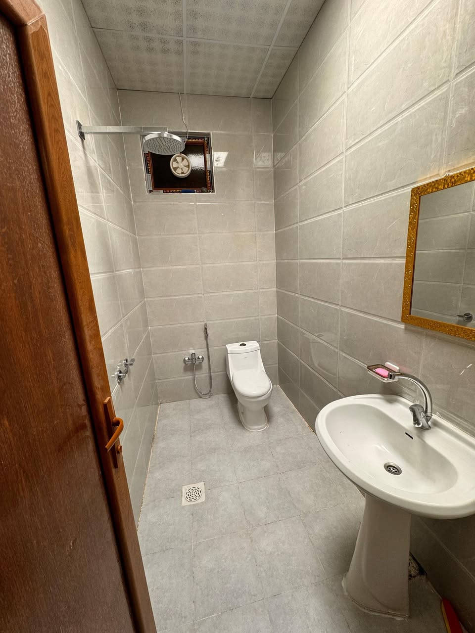 السلام عليكم  📍 بغداد الدوره بعيثه 
يتوفر لدينا حجز مزرعه طيلة ايام الاسبوع 🌴
علماً ان مزرعه موثقه بتطبيق اجرلي
⭕️ يوجد لدينا نظام شفتات 🔴وماء حار نضام شتائي
-يبدا الشفت النهاري من الساعة 8 صباحا الى الساعه 6 مساءاً
-يبدا الشفت المسائي من الساعة 8 مساءاً الى الساعة 7 صباحاً
📍للحجز و الاستفسار يرجى الاتصال على الرقم التالي :
***********
