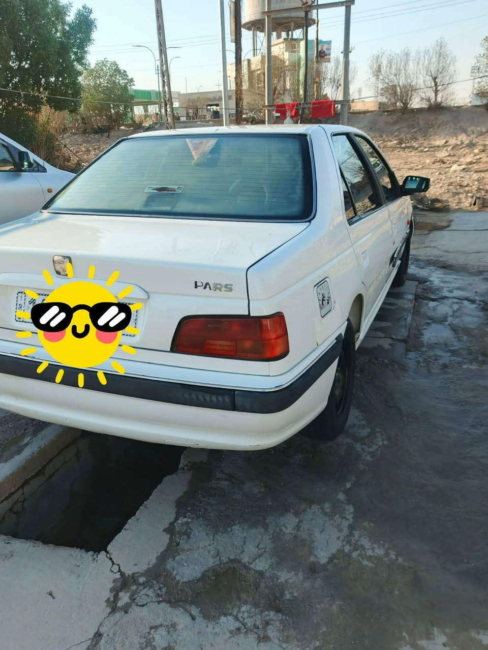 السلام عليكم بيجو مديل 15
مكفوله كير ومحرك وتبريد وكشر بس الجاملغ رجعت علي ستوته بس زلغ ومكحل ومعمره الهلال ما عده هذني والباقي كفاله 
رقم انكليزي بصره امداور ثاني يوم 
مكينه لا تنقصي ولا تبخير وتبريد خير من الله ثلج السياره اتخبل 
تخم تايرات(4) جدد بالكارتون توني شادهن حداديه توني امكملها السياره 
دواخل جديد دوشمه جديده 
سستم سماعات جدد بالكارتون
مكاني ناصريه قضاء الغراف 
كهربائيات كلها شغاله اليت ناصي اصفر العالي زنون الصلي شرط نهار 
***********واتساب
السعر 50وبيها مجال تجي وتشوف وتقتنع وبيك خير وتدلل تشلع ايعوني
