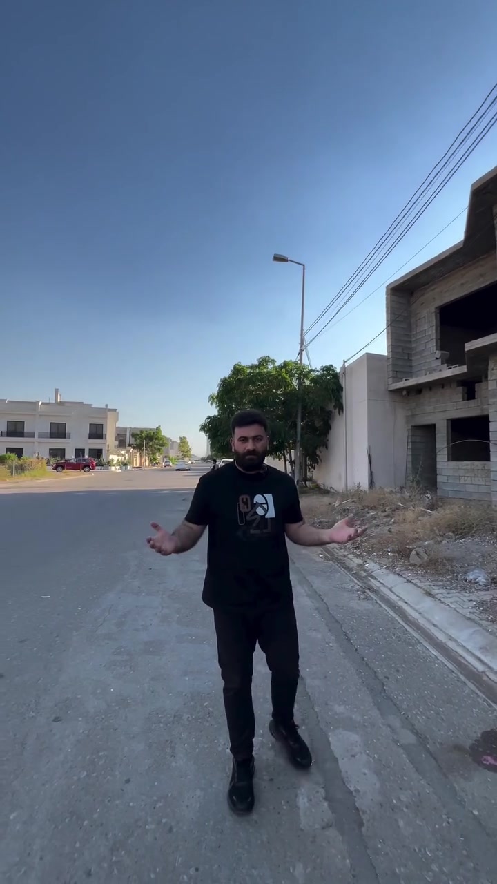📢إعلان رقم:(706)
هيكل طابقين مجمع الامل حي عدن 
شارع 30متر 
#كركوك_حي_عدن
المساحة :143متر الواجهة 9.60
3غرف نوم مع الملحقات 
⚜️عقارات دار الخير ⚜️
📍العنوان : كركوك_ حي عدن_ بداية سايدين مقابل مول متوكل
——————————————-
ياسين اللهيبي 
***********
سيف 
***********
