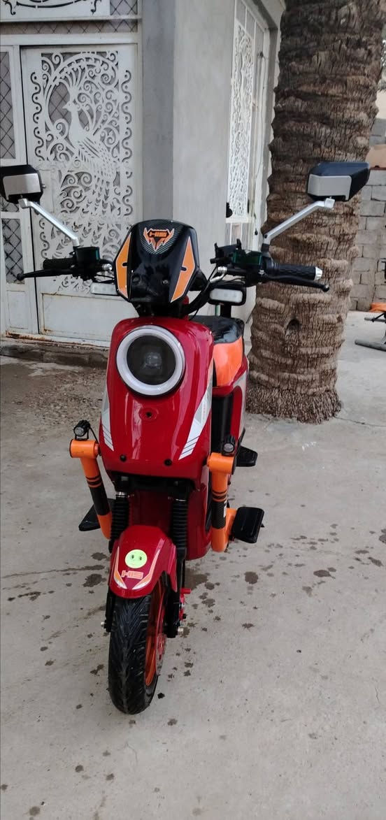 دراجة نضيفة موديل ٢٥ سرعتها ٩٩ بطاريات لكبار حجم ٣٢ مكان بعقوبة تقاطع عبدالله بن علي ٤٠٠ وبيها مجال
***********
