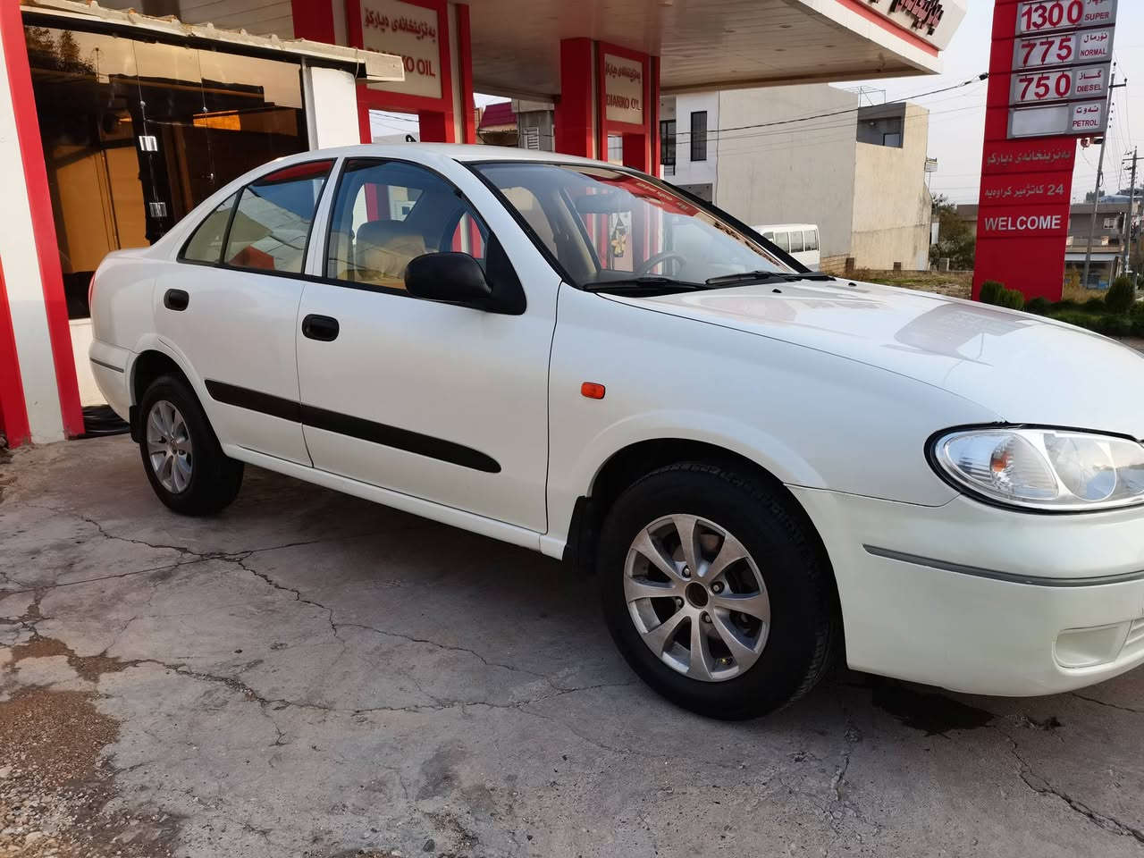 نیسان سەنی مۆدێل 2009یابانی گێر تۆماتیک مەکینە سپی بێ بۆیاغ و بێ دەعم تەنها دووبست لەچاملغی سیاق بۆیاغە بێ ناوگرتن و زەبری توند سیارەکە کامل سێرڤسە زۆر توندو تۆڵە سەنەوی 2029 جوابی کۆمێنت ومەسج نادەمەوە هەموو زانیاریەک نوسرایە بۆ نرخ پەیوەندی بکە
ژ.م:***********
***********
